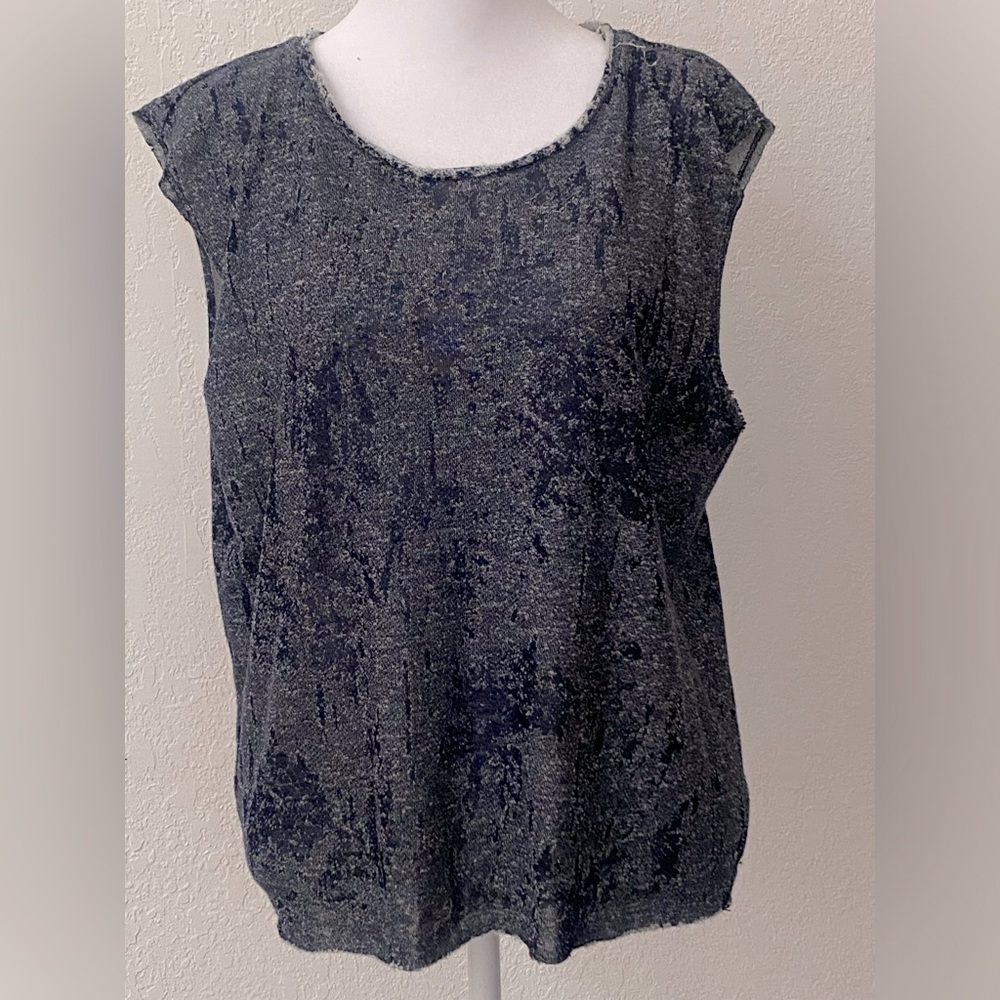 Textured muscle T